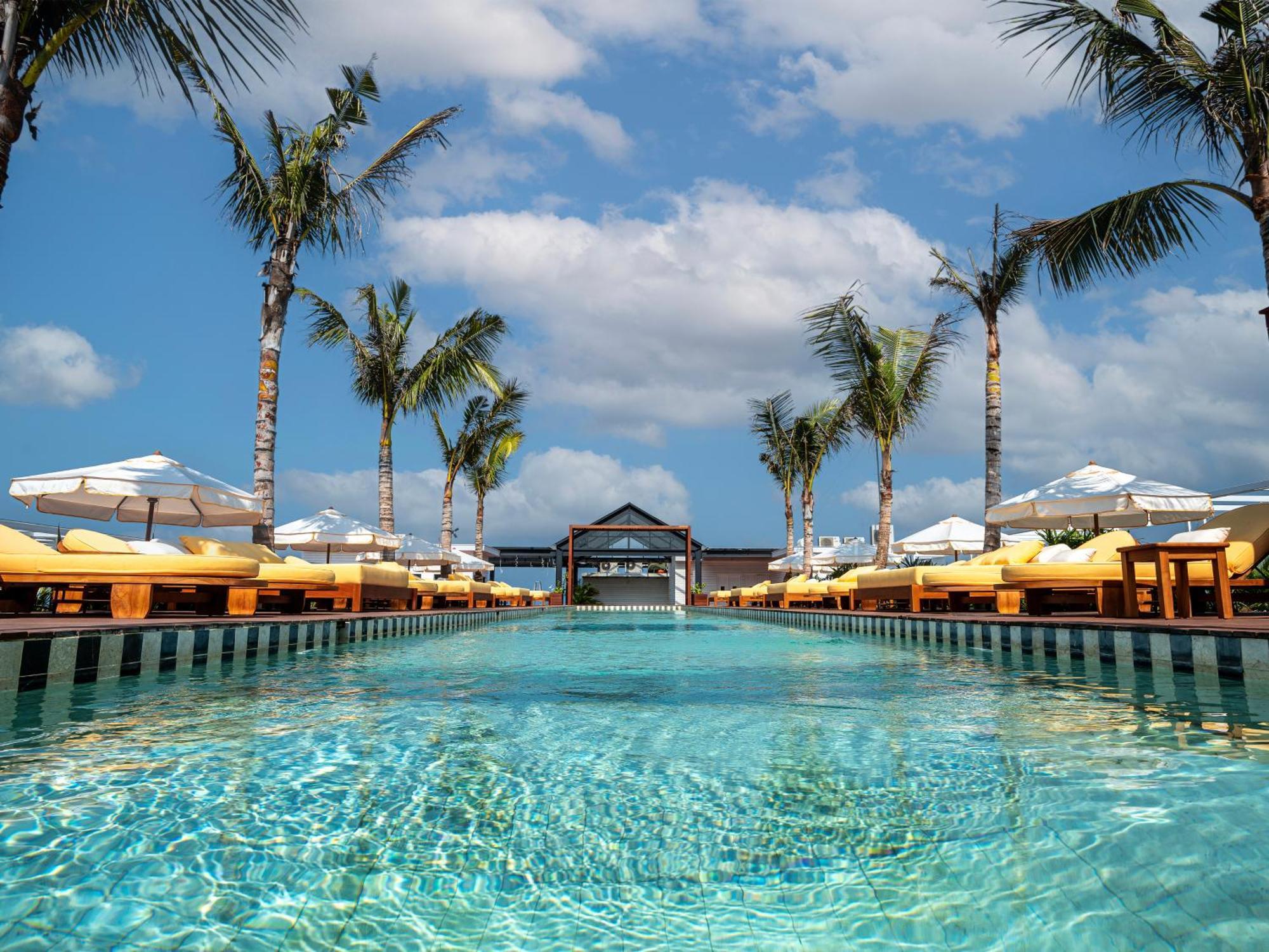 Secana Beachtown Resort & Residences Canggu Екстериор снимка