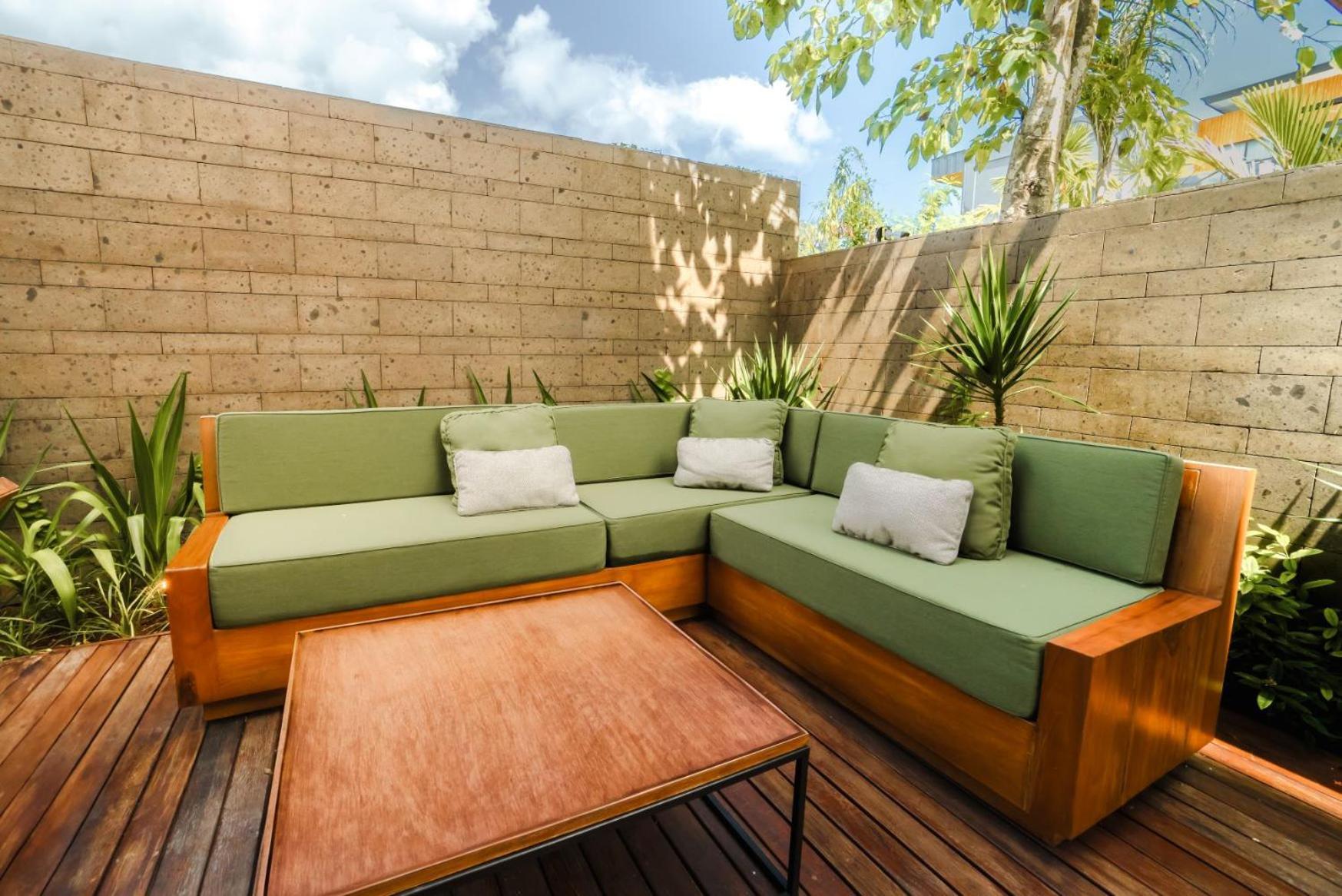 Secana Beachtown Resort & Residences Canggu Екстериор снимка